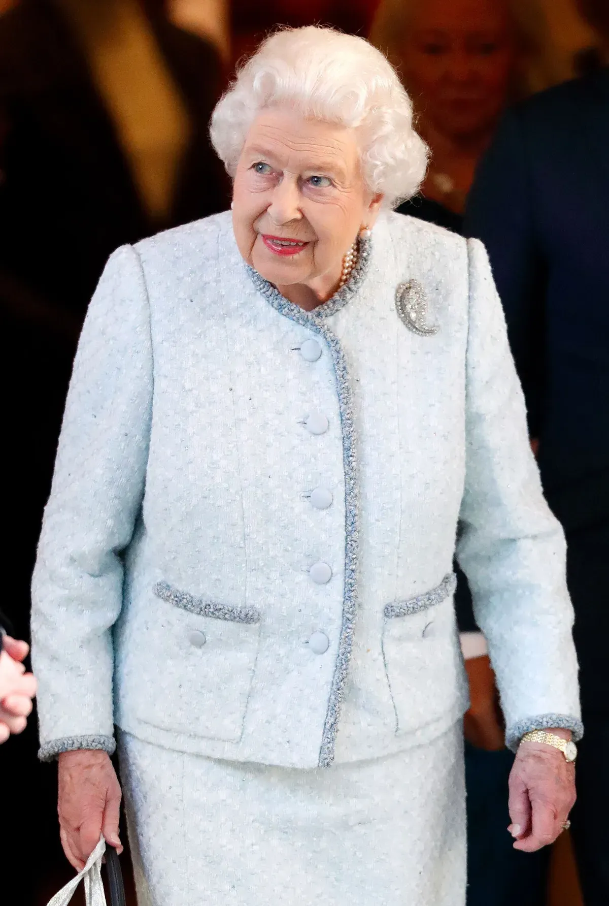 La reine elizabeth ii lors d'un déjeuner de Noël | Photo:  Getty Images