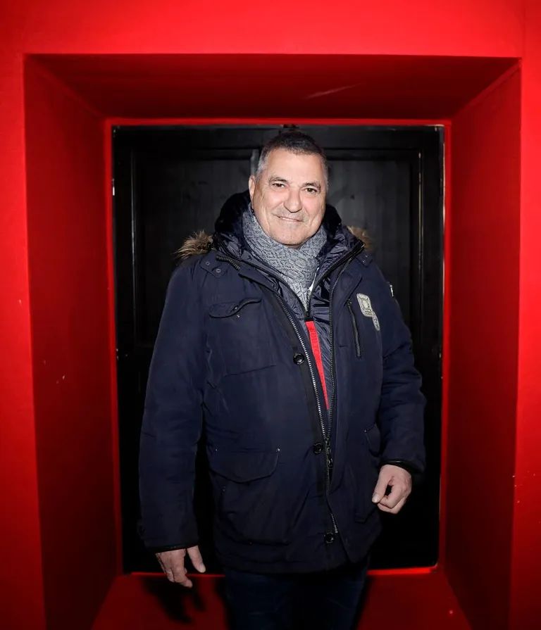 L'humoriste Jean-Marie Bigard lors d'une séance de portrait à Paris, France le 01/12/2020. | Photo : Getty Images