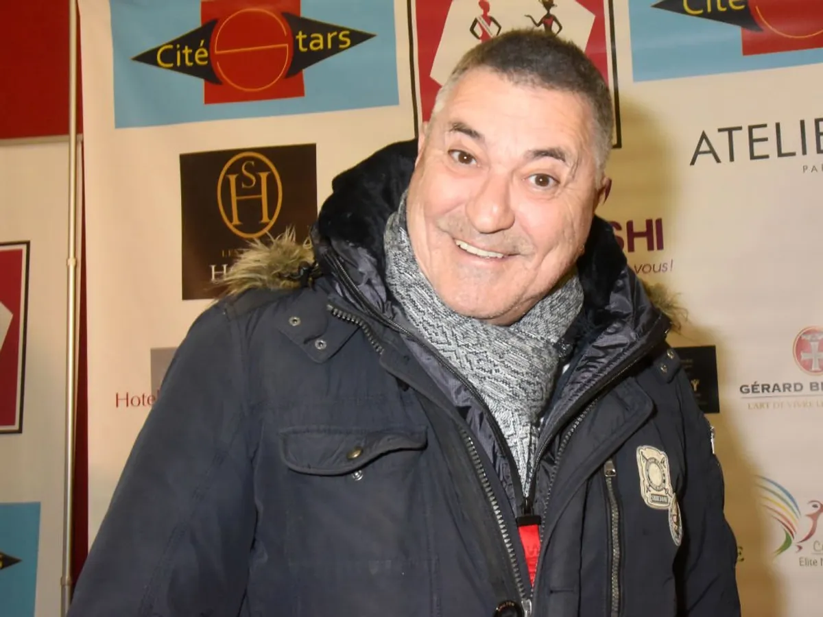Jean-Marie Bigard tout souriant. | Photo : Getty Images