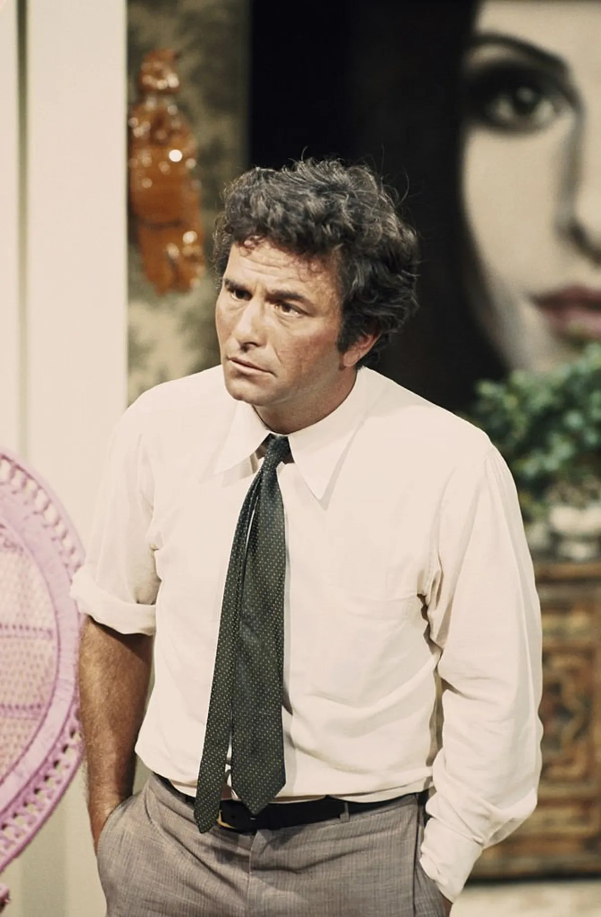 Peter Falk comme lieutenant Columbo dans COLUMBO sainson 2. | Photo : Getty Images