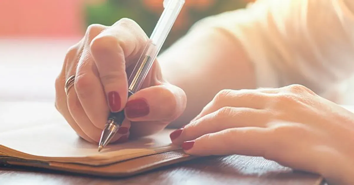 Quelqu'un a écrit une lettre pour Karen | Photo : Shutterstock