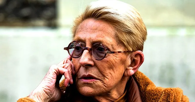 Isabelle Balkany, s'adresse aux journalistes devant la prison de la Sante le 12 février 2020 à Paris. | Photo : Getty Images