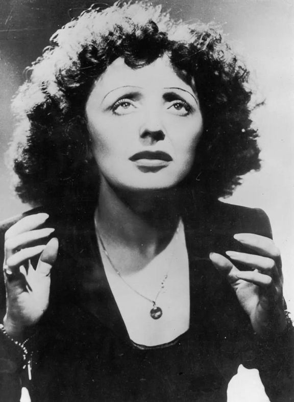 La chanteuse française Edith Piaf (1915 - 1963). | Photo : Getty Images