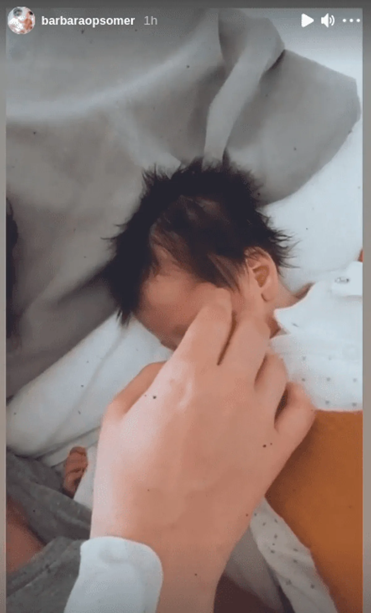 Capture d'écran du bébé de Barbara Opsomer | Photo : instagram.com/barbaraopsomer/