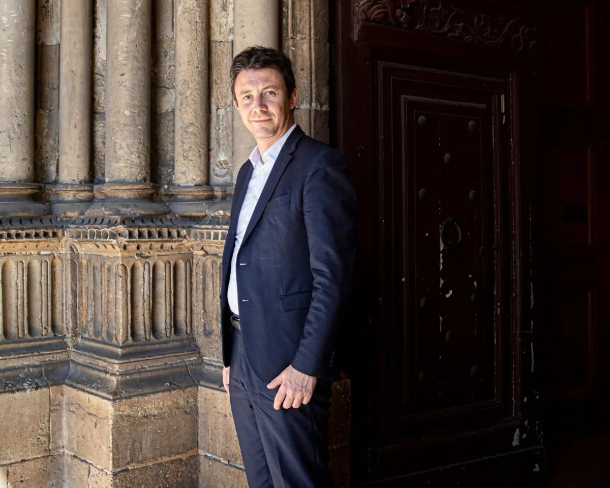 Benjamin Griveaux pose lors d'une séance photo le 15 mai 2019 à Paris, France. | Photo : Getty Images
