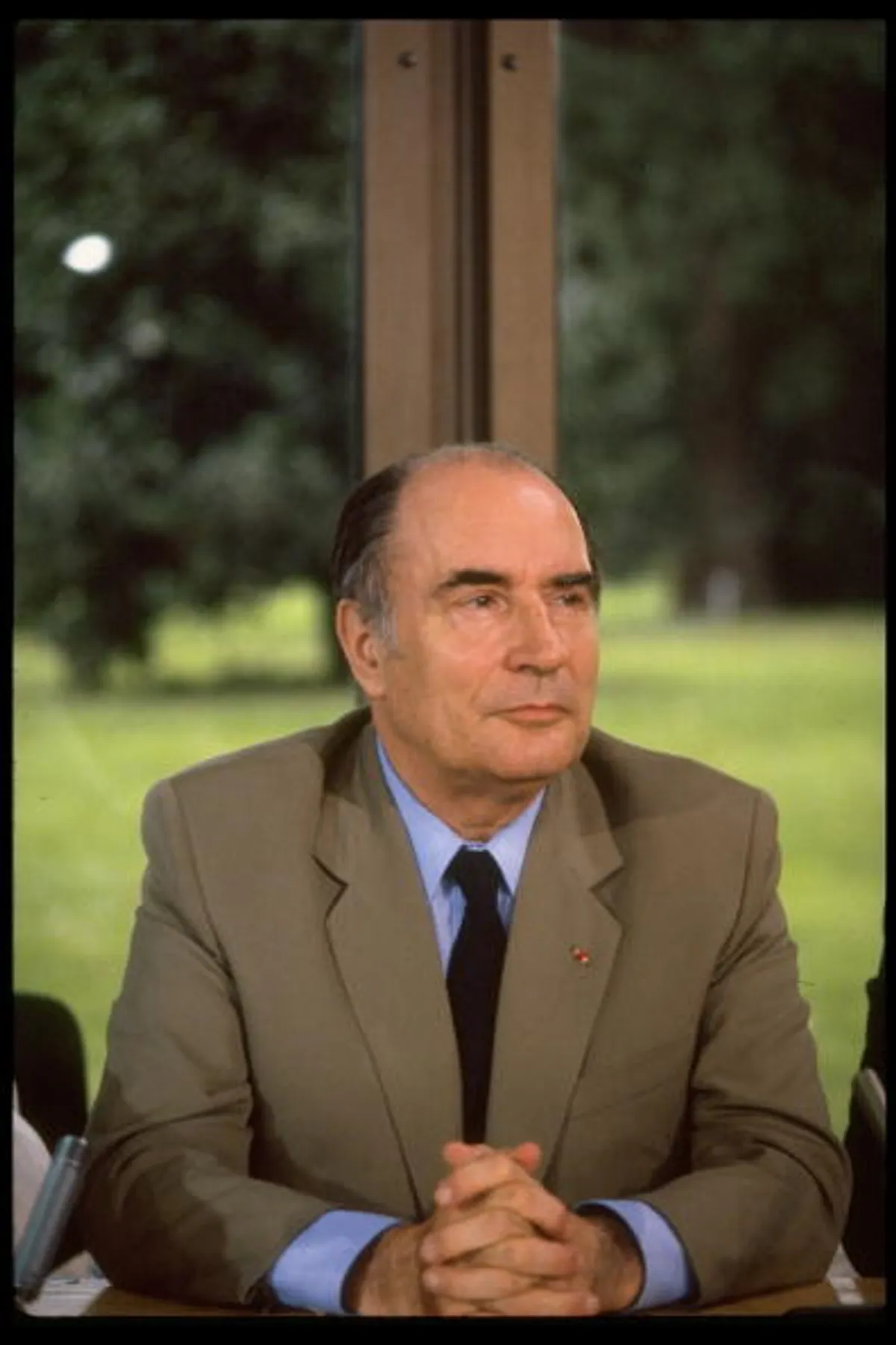 François Mitterrand lors de sa rencontre avec le chancelier Ouest-Allemand Helmut Schmidt. | Photo : Getty Images