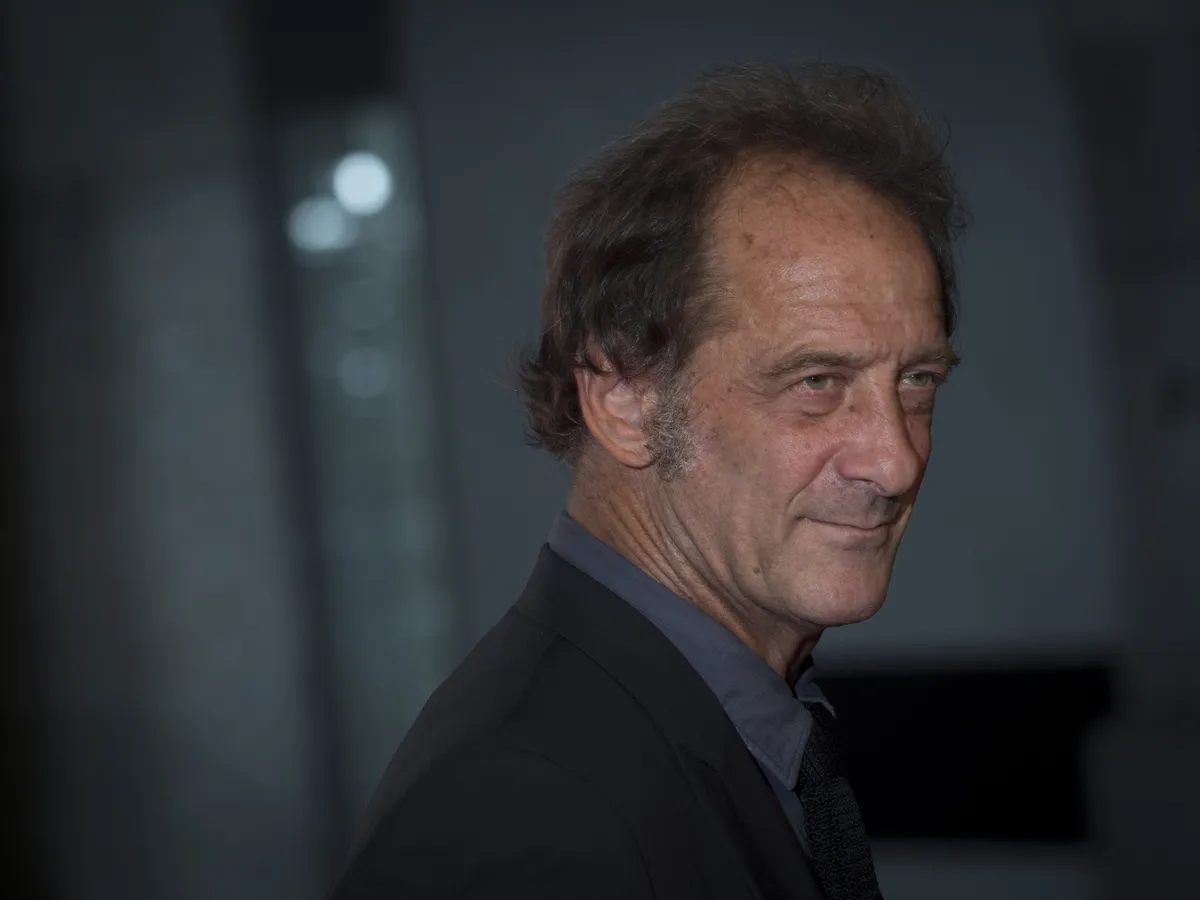 Vincent Lindon assiste à la première de "Mon Cousin" en France. | Photo :Getty Images
