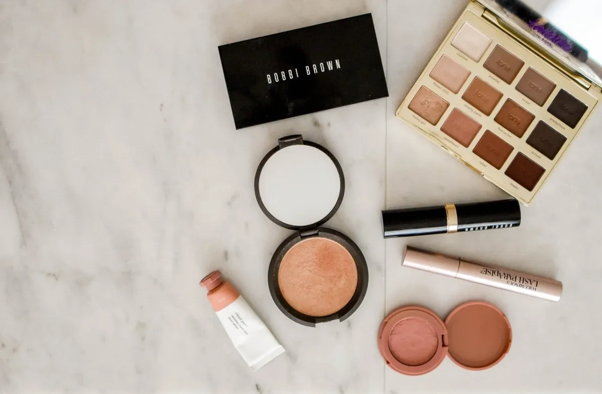 Un kit de maquillage. l Photo : Unsplash