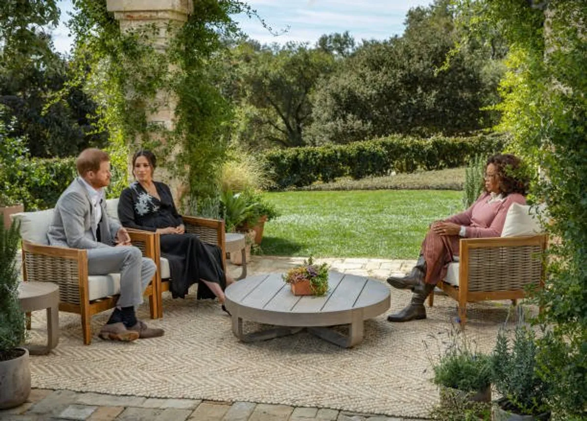 Le prince Harry et sa femme Meghan Markle, lors d'une interview | Photo : Getty Images