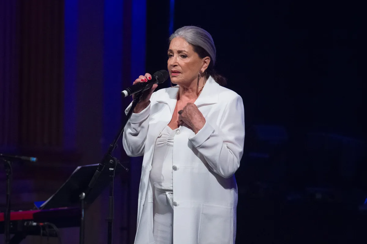 Françoise Fabian se produit lors de la Fnac Live le 7 juillet 2018 à Paris, France. | Photo : Getty Images