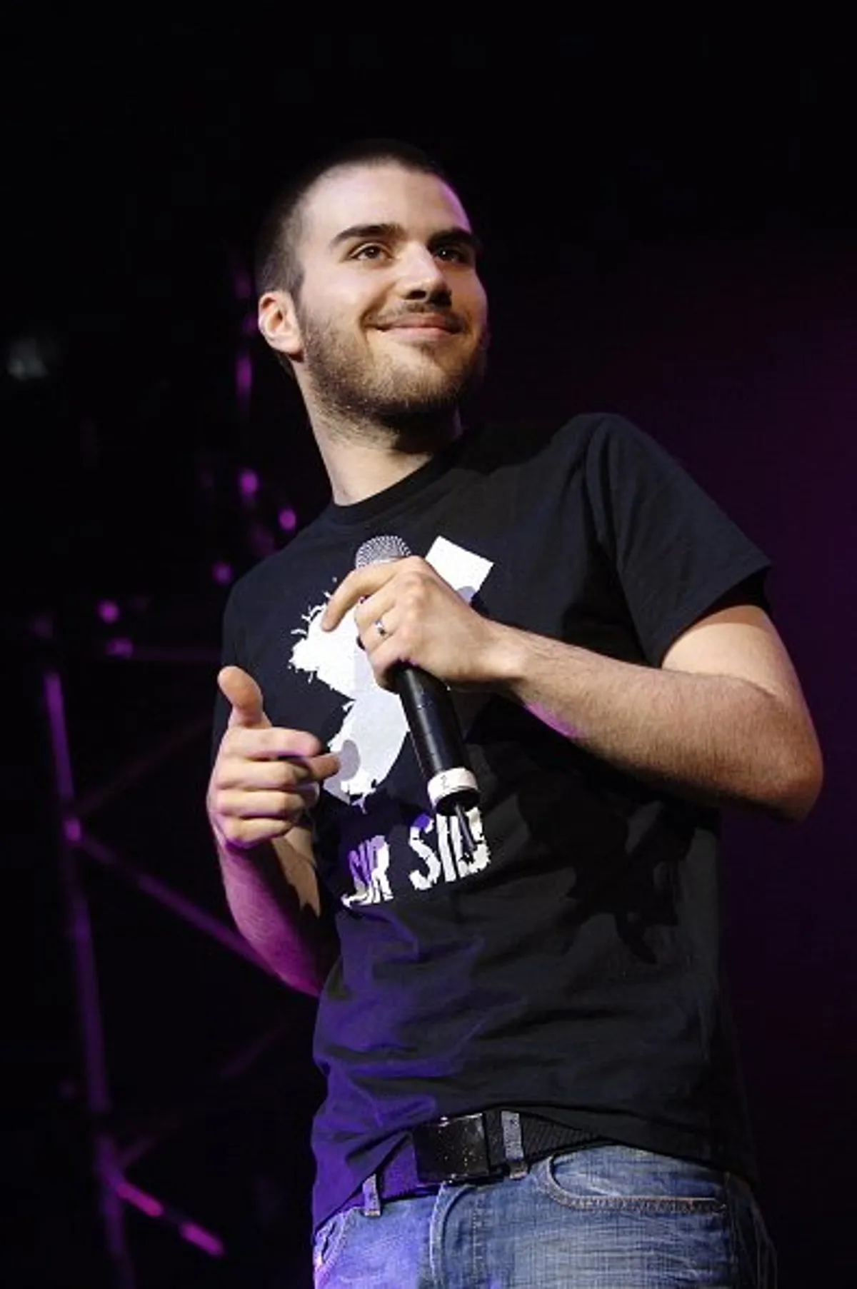 Le chanteur français Jérémy Chatelain en concert. | Photo : Getty Images