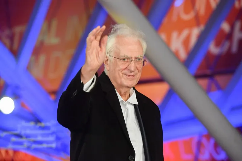 Bertrand Tavernier arrive pour son hommage lors du 18e Festival International du Film de Marrakech -Jour trois- le 01 décembre 2019 à Marrakech, Maroc. | Photo : Getty Images