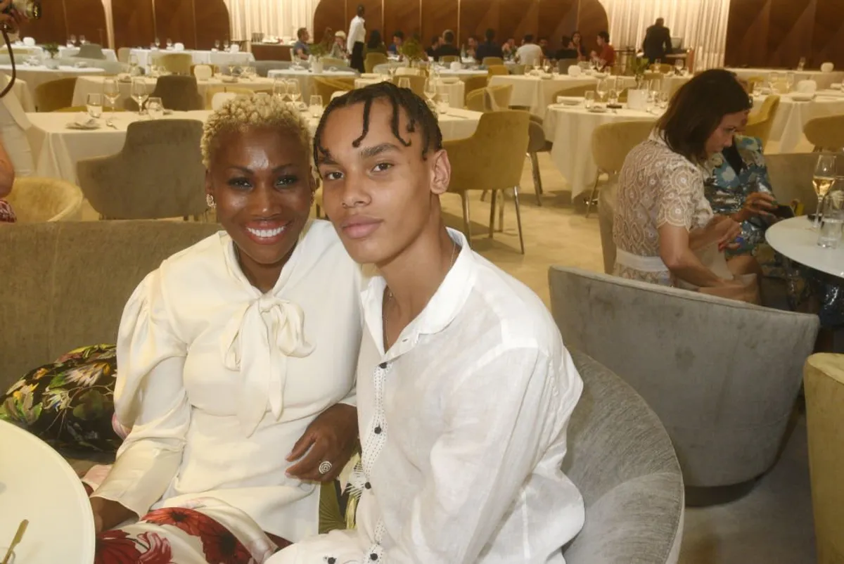 Nicoles Coste et son fils Alexandre. l Source : Getty Images