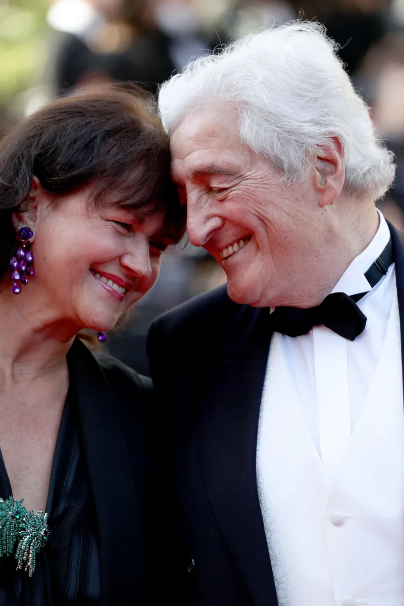Véronique Bachet (L) et Jean-Loup Dabadie assistent à la cérémonie de clôture de la projection de "The Specials" lors de la 72e édition du Festival de Cannes le 25 mai 2019 à Cannes, France. | Photo : Getty Images