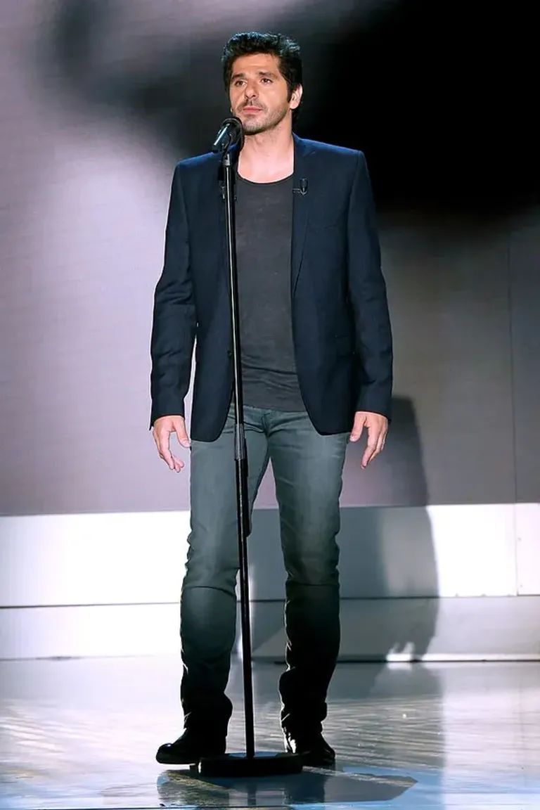 Pattrick Fiori présente son album "Choisir" et fête ses vingt ans de carrière à l'émission "Vivement Dimanche". | Photo : Getty Images