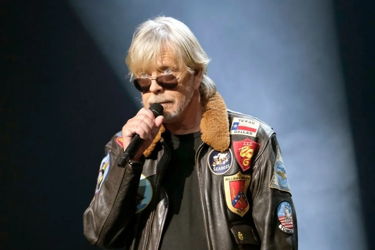 Le chanteur Renaud Sechan reçoit le "Grand Prix de la Sacem" à la salle Pleyel le 10 décembre 2018 à Paris, en France. | Photo : Getty Images