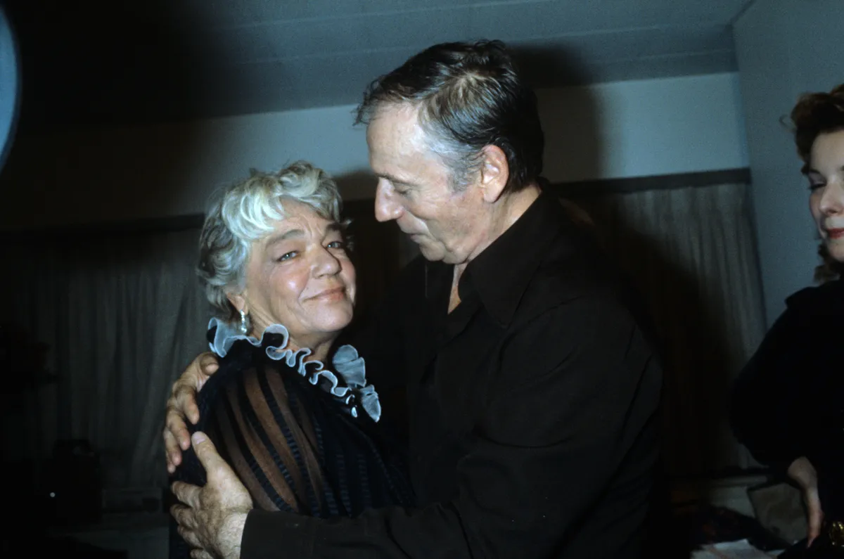 Yves Montand et Simone Signoret en 1982 à New York. l Source : Getty Images