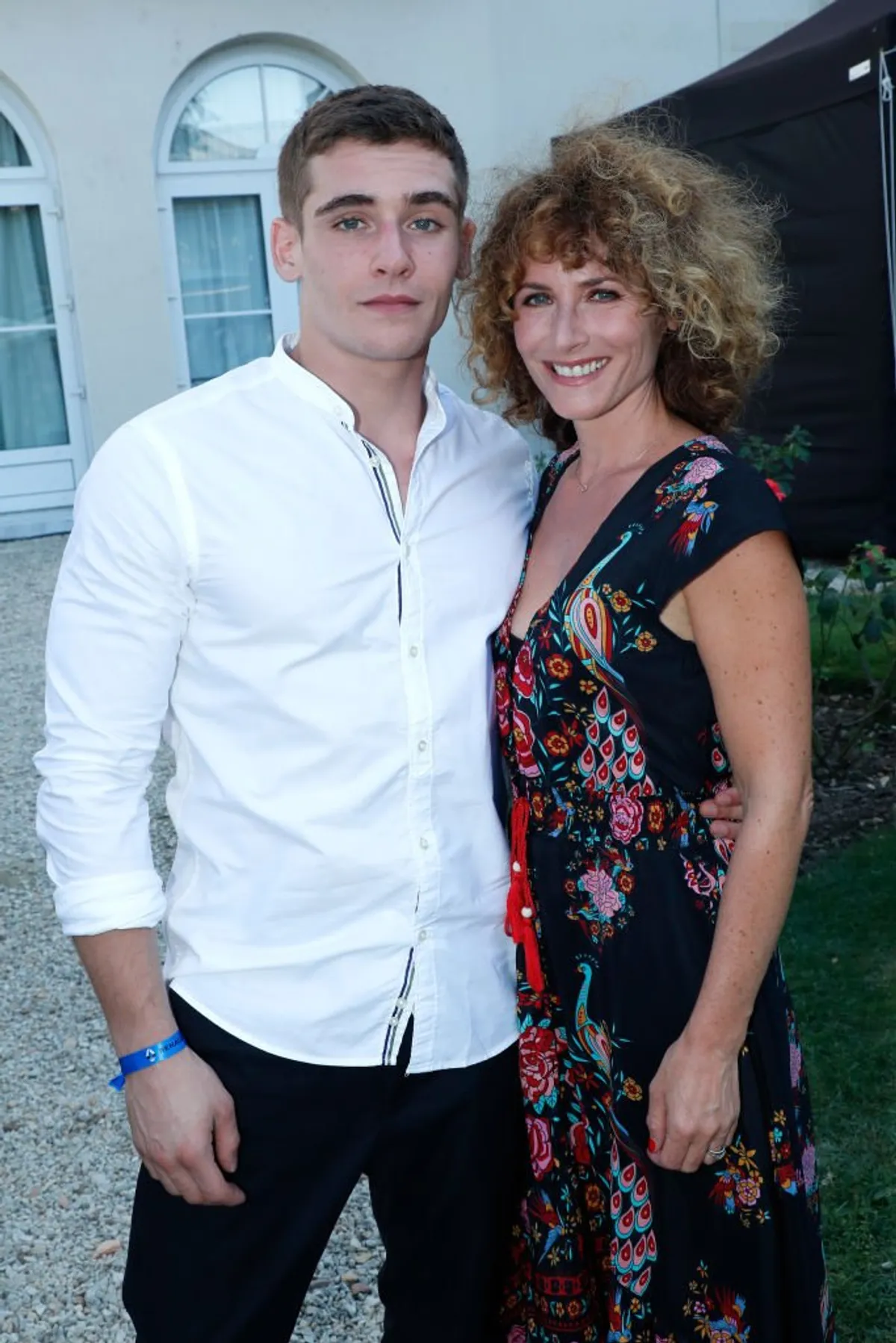 Elsa Lunghini et son fils Luigi Kroner assistent au 11e Festival du Film Francophone d'Angoulême. | Photo : Getty Images