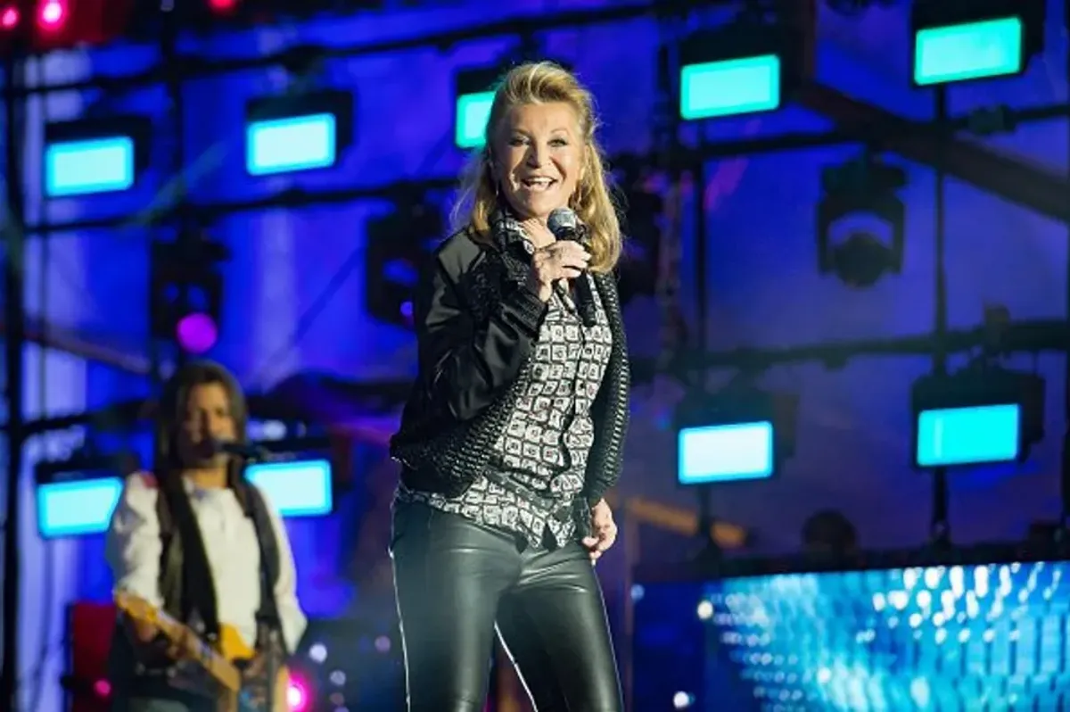 La chanteuse Sheila est photographiée pour Paris Match le 30 juin 2020 à Paris.|Photo : Getty Images