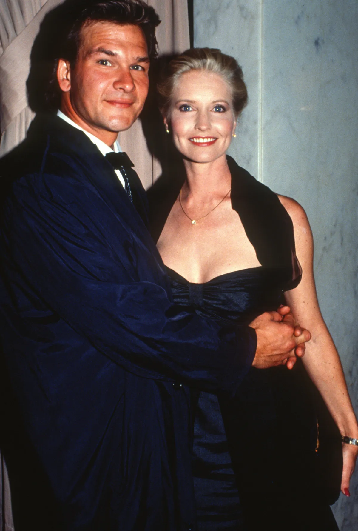 Junger Patrick Swayze und seine Frau Liza Swayze, 1985 | Quelle: Getty Images
