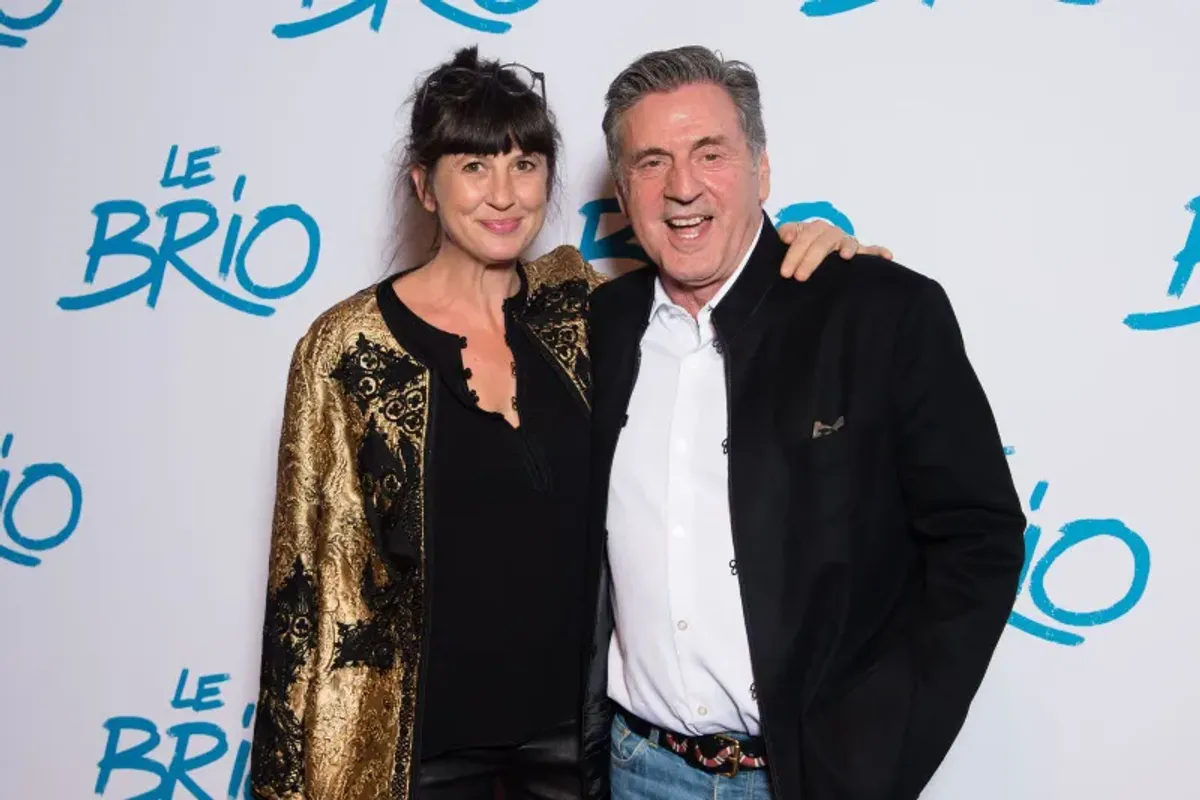 Le comédien Daniel Auteuil et sa compagne Aude Ambroggi. | Photo : Getty Images
