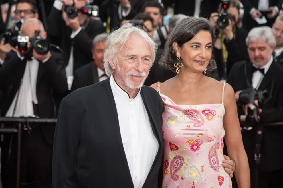 L'acteur français Pierre Richard et Ceyla Lacerda. | Photo : Getty Images